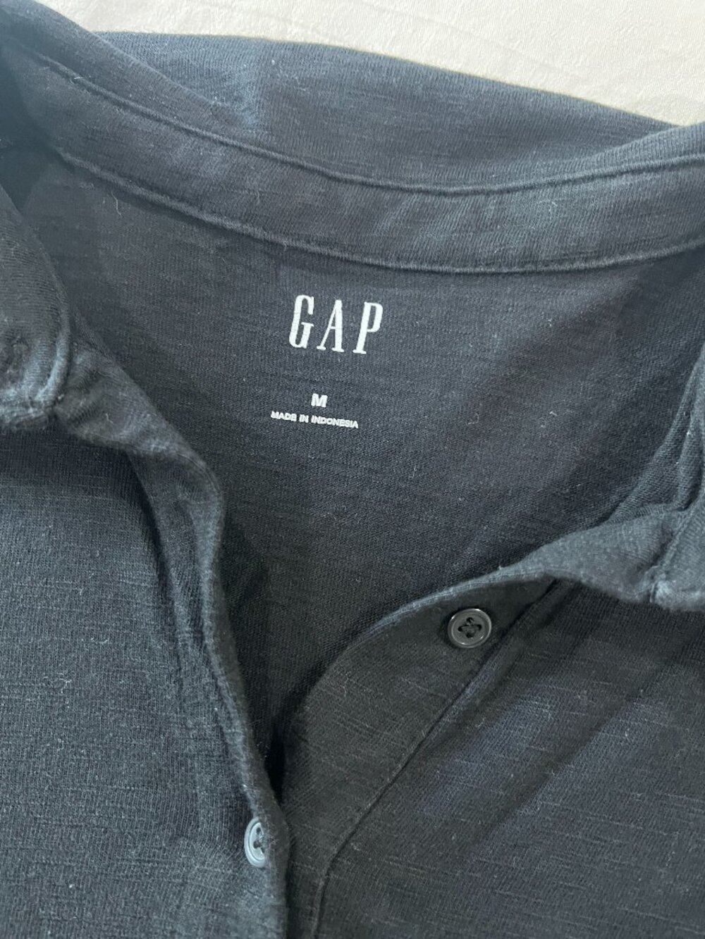 GAP Black Button Front Puff Sleeve Top – Size M - Picture 4 of 4